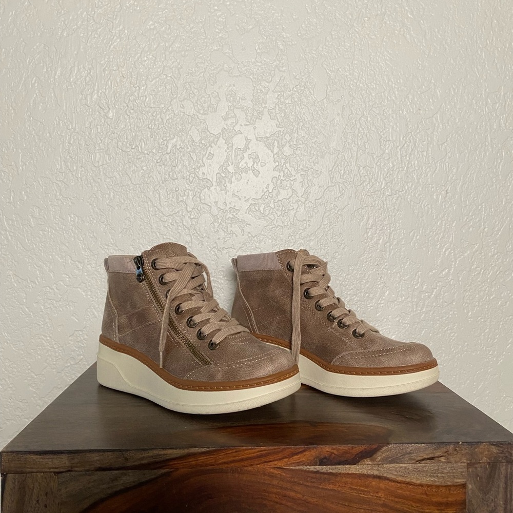 Blowfish Malibu Brown High-Top Sneakers